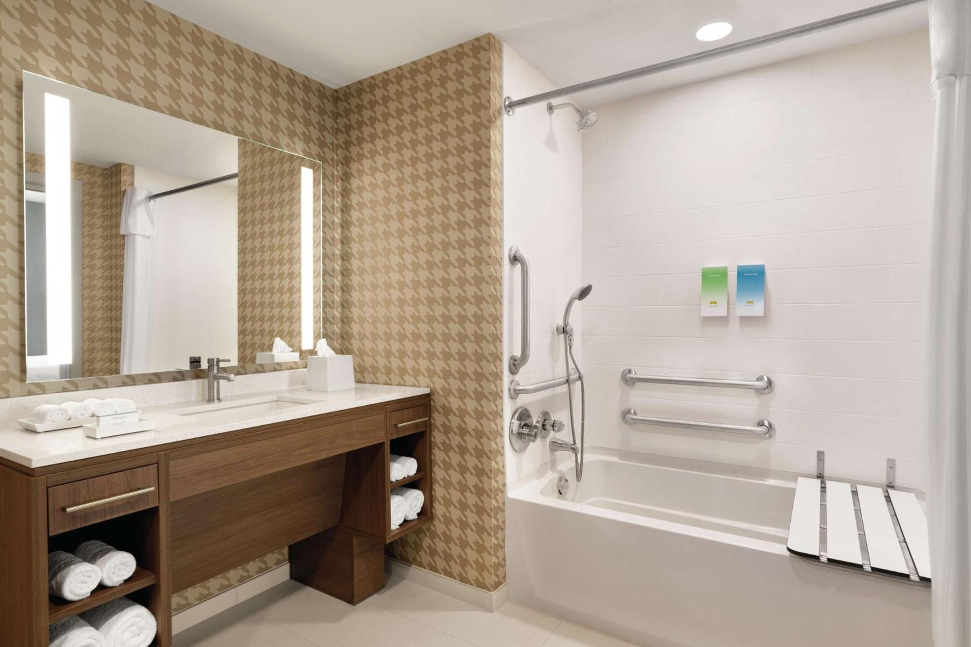 Home2 Suites By Hilton Lancaster Rohrerstown Eksteriør billede