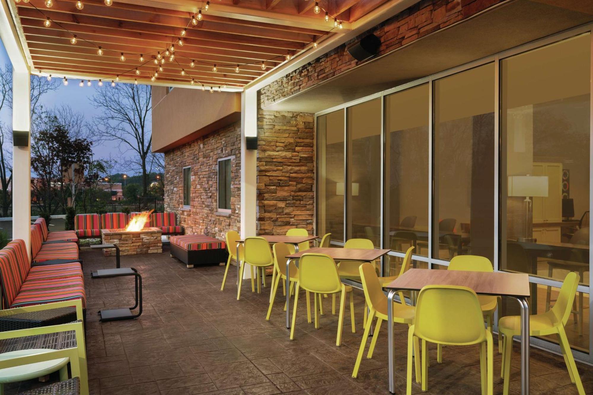 Home2 Suites By Hilton Lancaster Rohrerstown Eksteriør billede